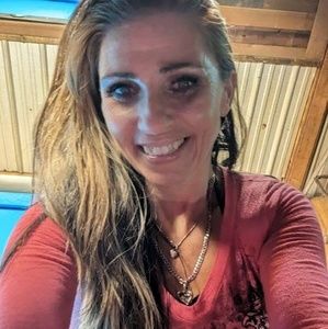 Meet your Posher, Bobbie